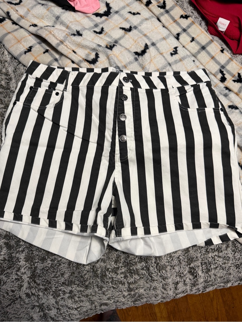 Hot Topic Black & White Vertical Stripe High-Waist Shorts